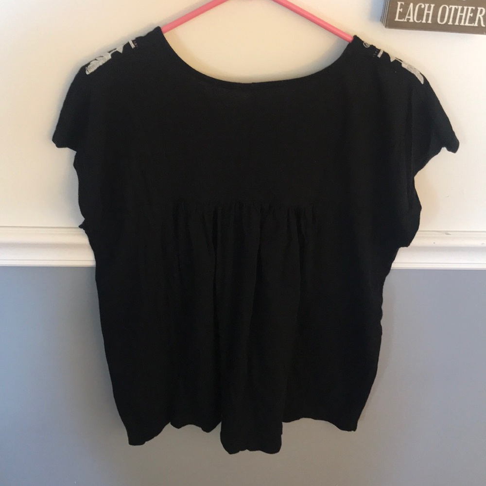Gap - Picture 2 of 5